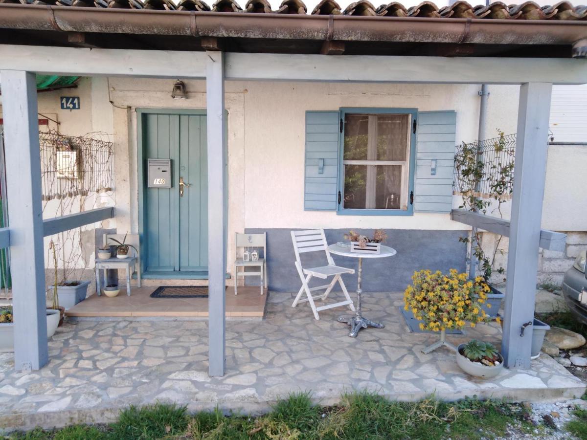 Apartment Ammonite Premantura Exterior photo