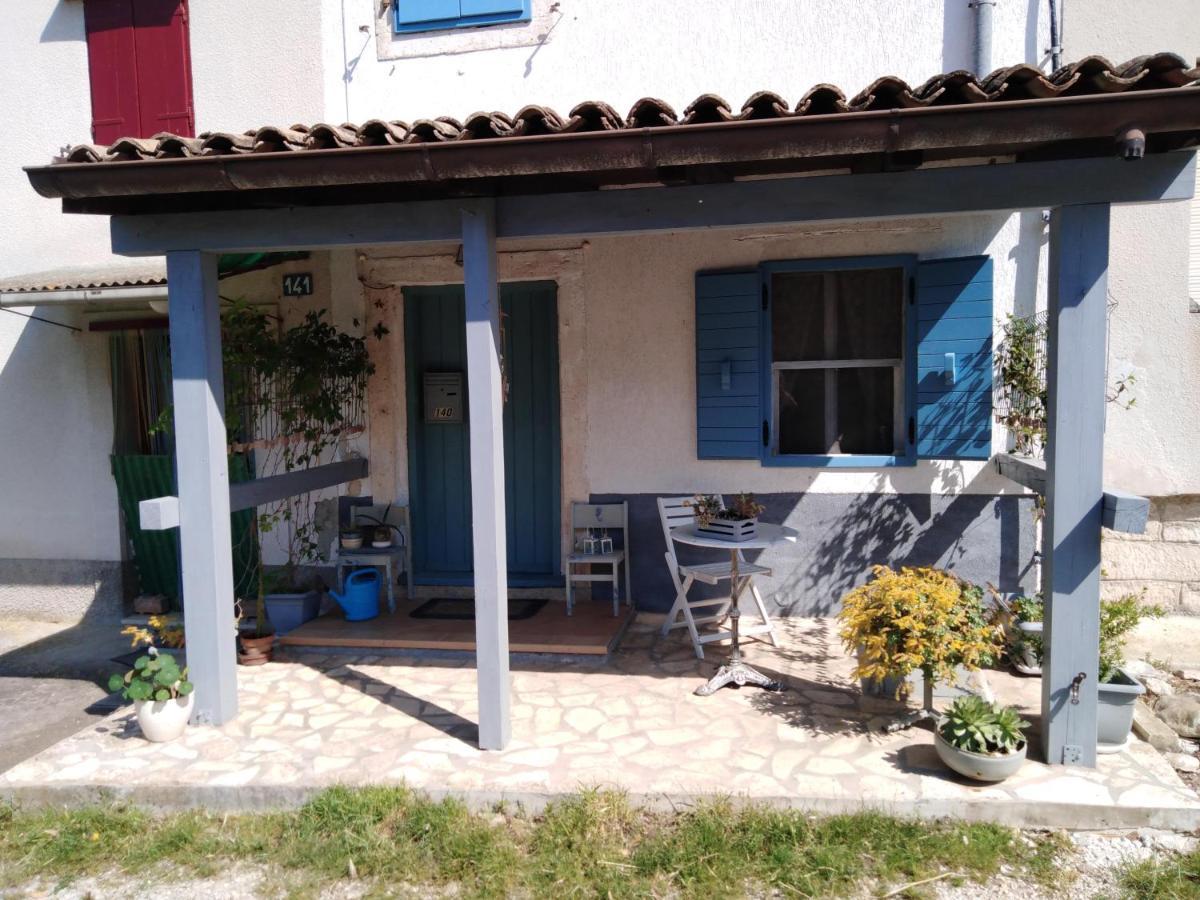 Apartment Ammonite Premantura Exterior photo